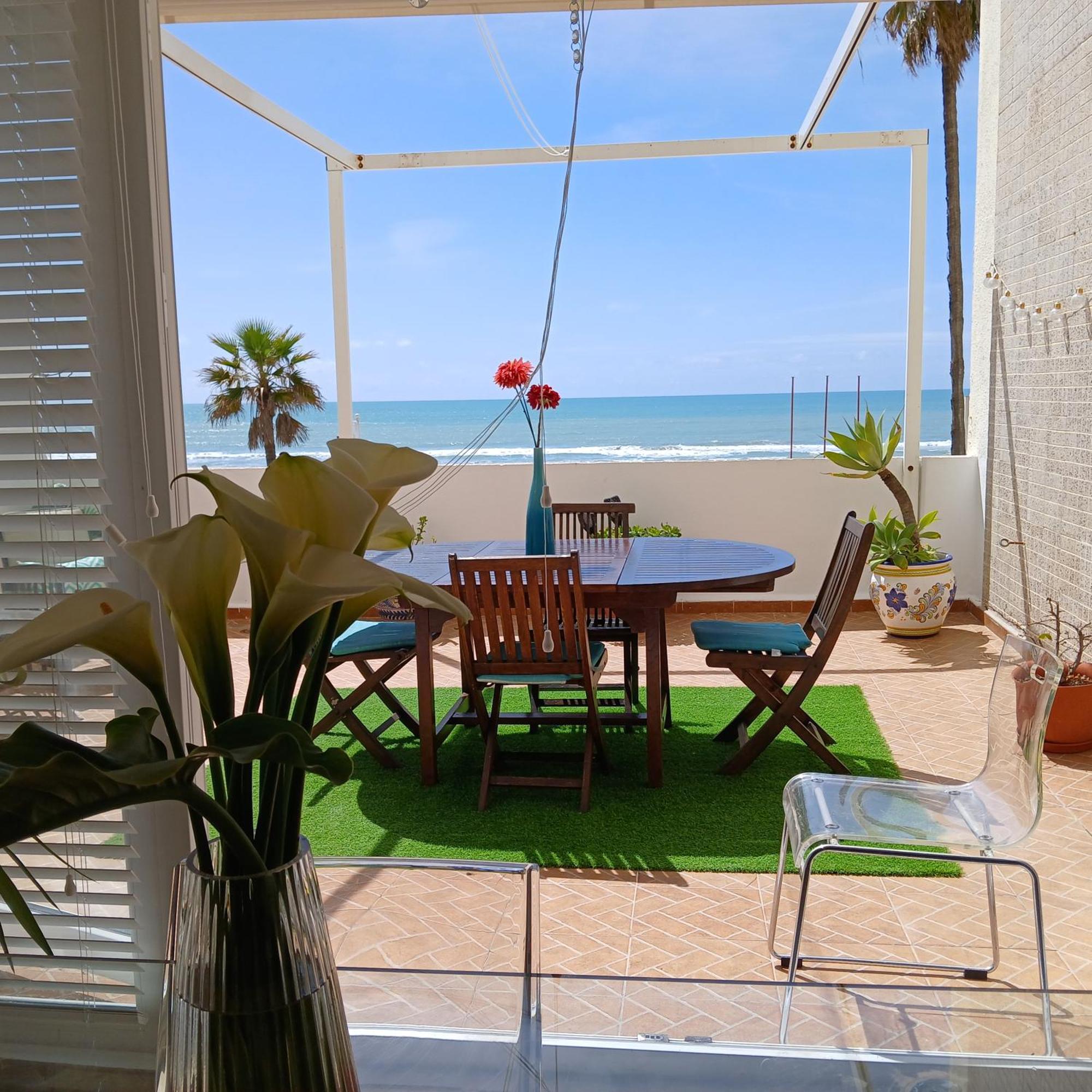 Amazing Frontal Beach Apartment #Traveller'S Awards2023 Cádiz Buitenkant foto